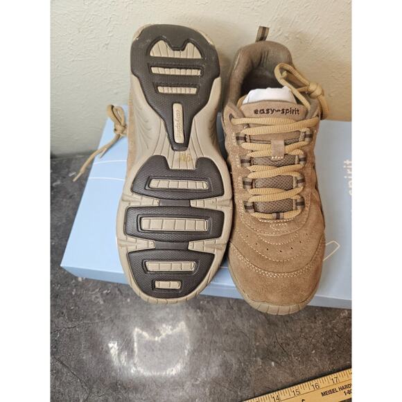 Easy Spirit Womens Size 9M Punter Casual Lace Up‎ Taupe Walking Shoes NEW - Picture 1 of 6